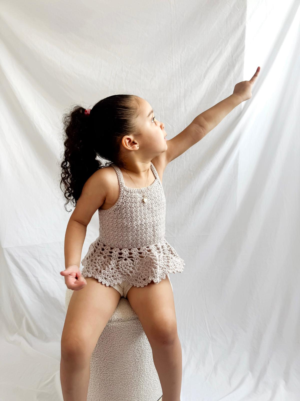 26S - Ziah Detailed Cross Crochet Top